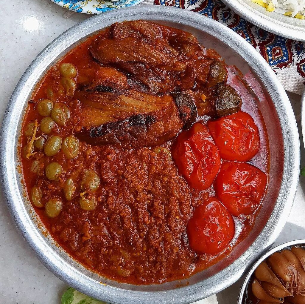 خورشت بادمجان و گوشت ایرانی