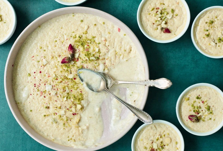 شیر برنج با گلاب و پسته